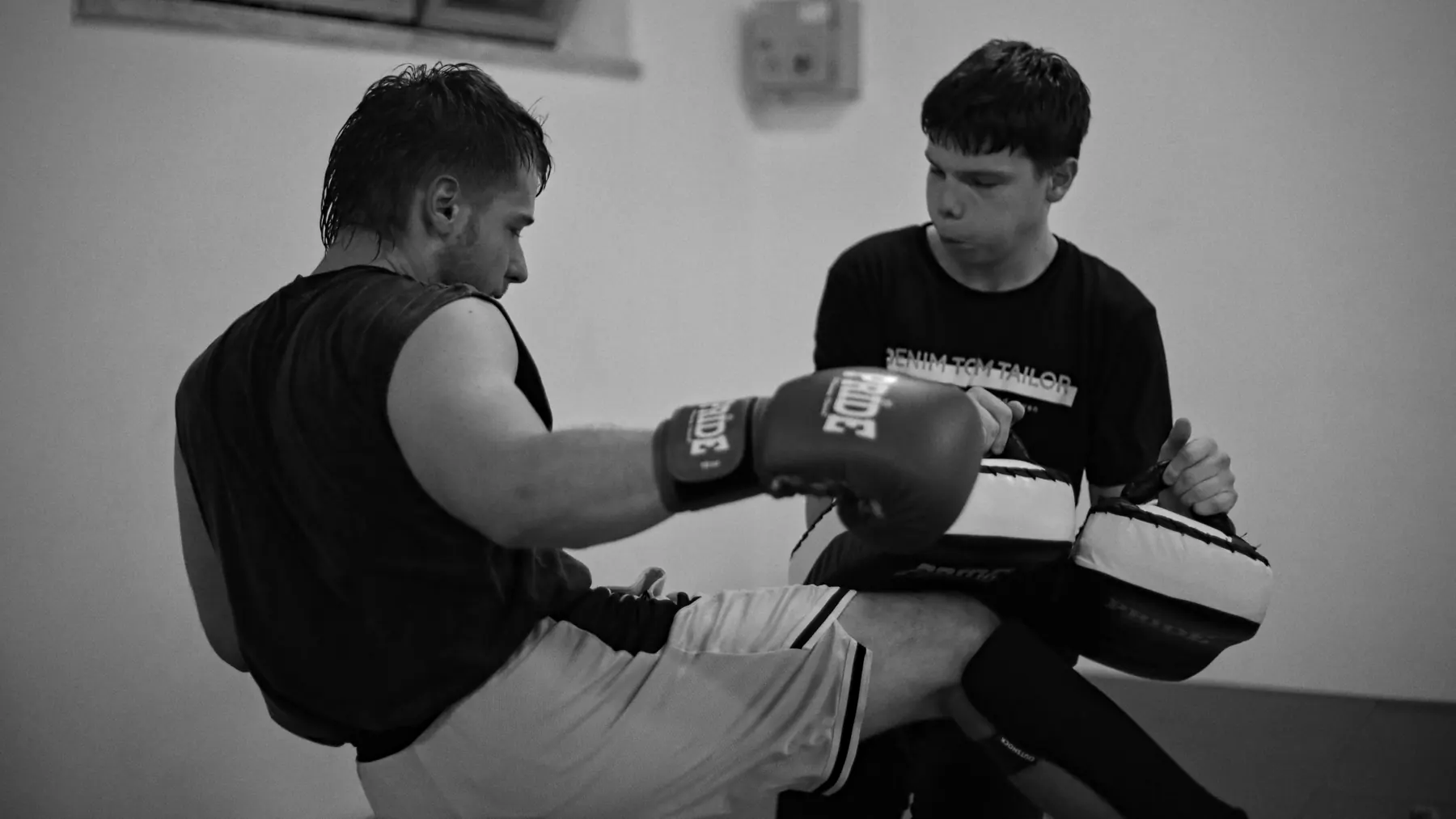 Rad na fokuserima na kickboxing treningu